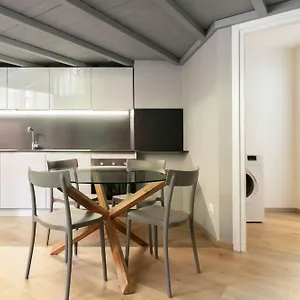 - Fiera Apartament